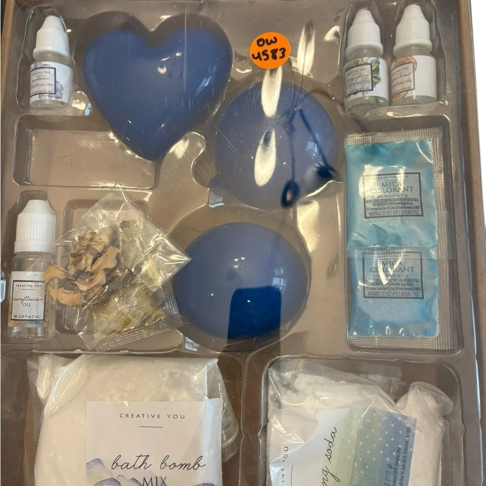Creative You Do It Yourself‎ Gardenia Splash Bath Bomb Craft Set New GIFT Floral